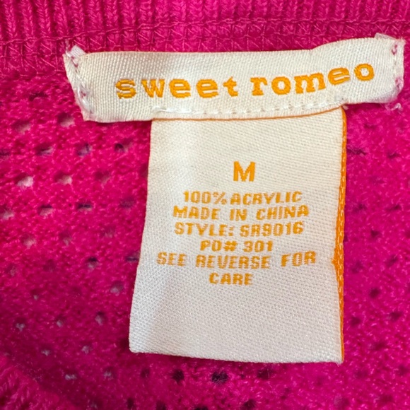 Sweet Romeo Vibrant Barbie Pink Long Sleeve Sweater size Medium - Picture 9 of 10